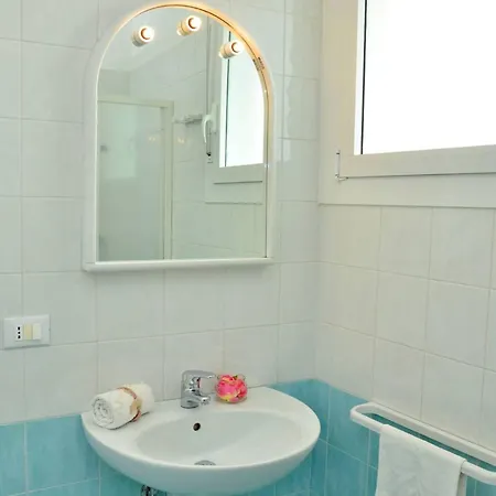 Elegant Near The Beach-beahost * 비비오네