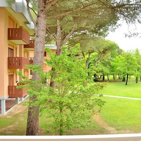 Elegant Near The Beach-beahost 빌라